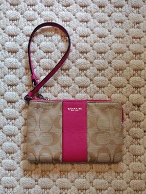 COACH Signature Canvas Wristlet in Beige and Pink